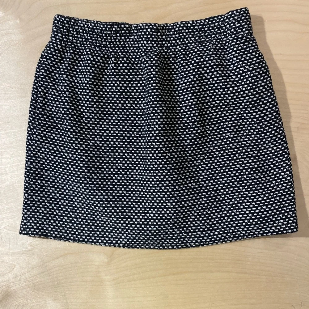 J. Crew Black and White Textured Mini Skirt 10 (E)
